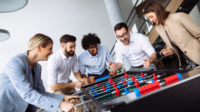 Corporate Games for Large Teams (50–500 Employees)
