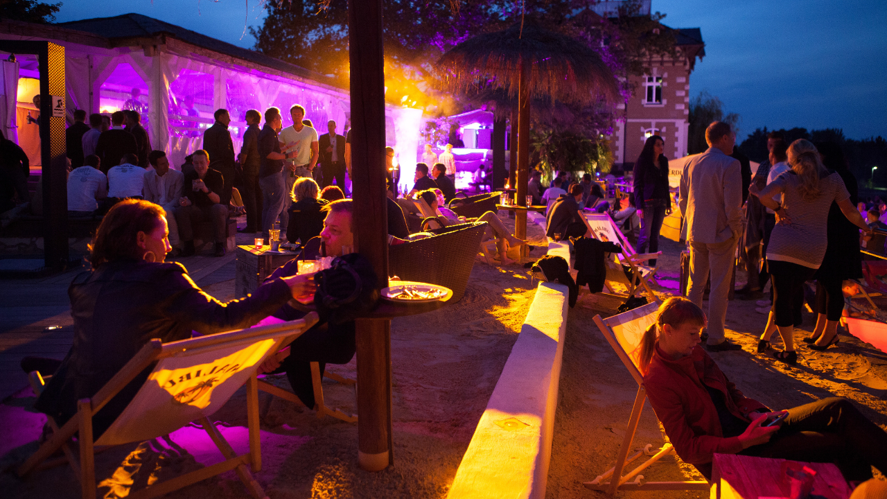 10 Summer Kickoff Event Ideas for Corporate Teams in June 2026